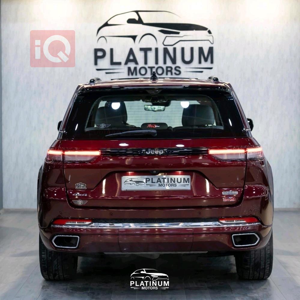 جیپ گراند شیرۆکی